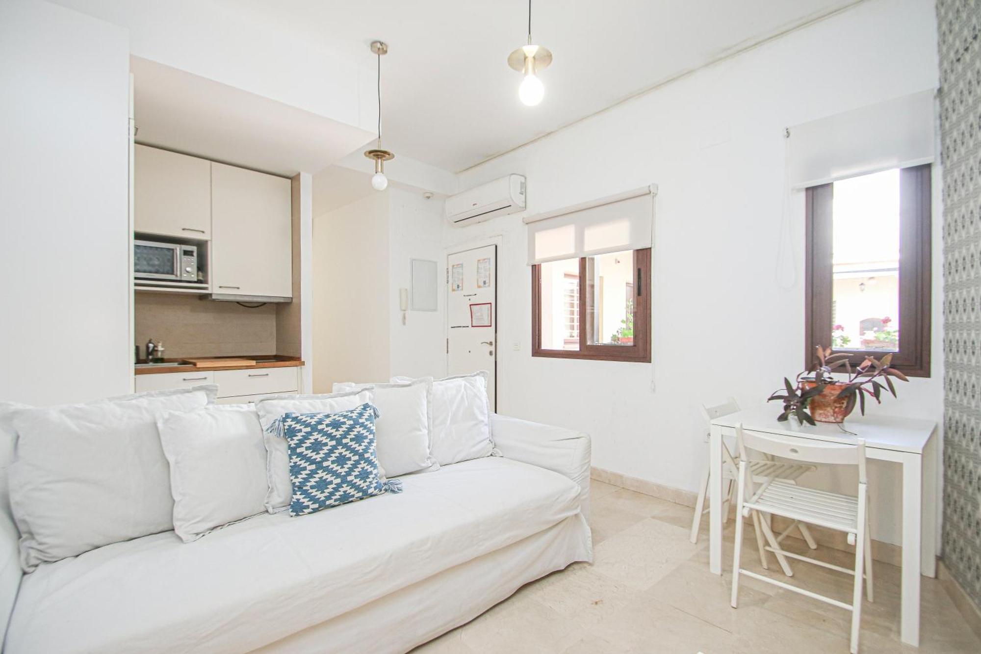 Charming Apt In The Center - 10M Walk Isla Magica Севилья Экстерьер фото
