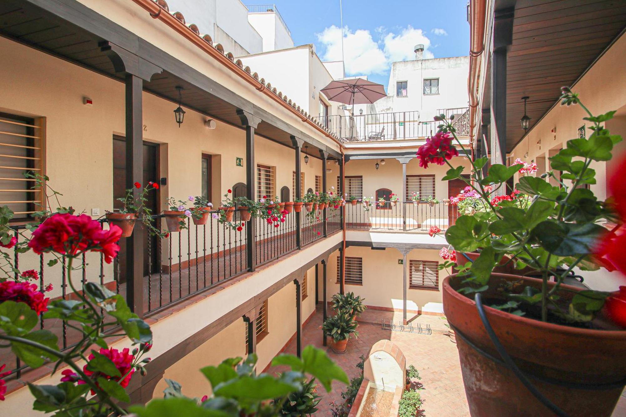 Charming Apt In The Center - 10M Walk Isla Magica Севилья Экстерьер фото